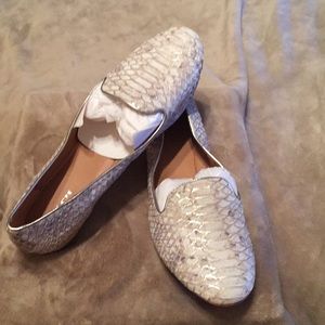 Beautiful new Coach flats.